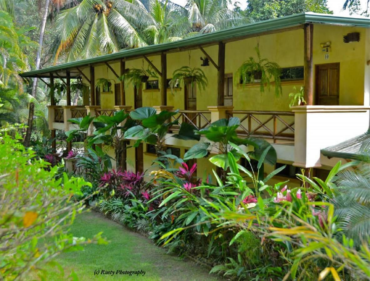 Hotel Roca Verde Beachfront ปุนตาเรนาส ภายนอก รูปภาพ
